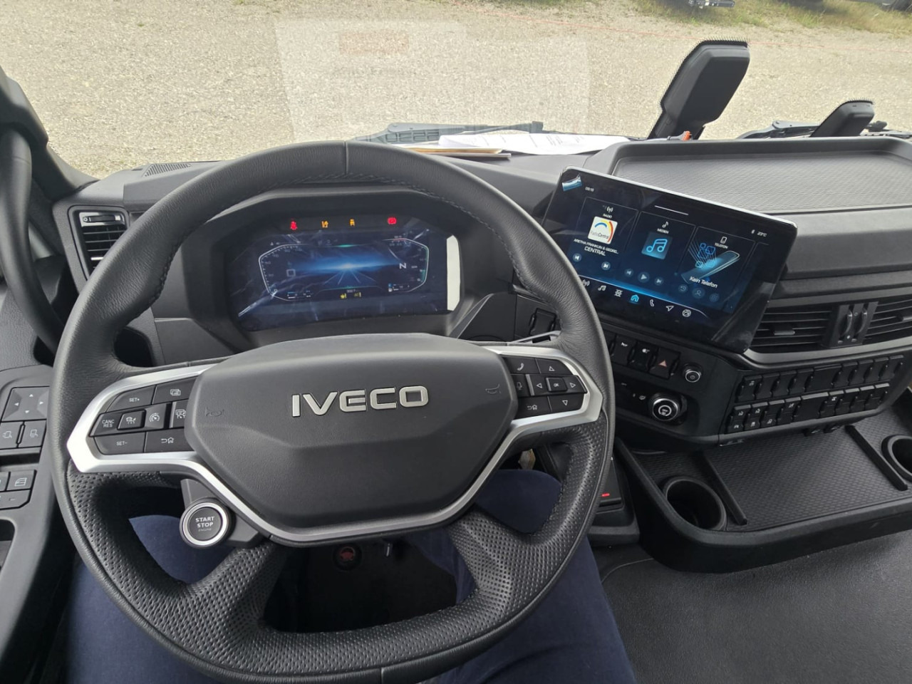 IVECO IVECO AD360X50Z HR OFF (XWay) Moser 2seiten Kipper - Camion benne: photos 3 IVECO IVECO AD360X50Z HR OFF (XWay) Moser 2seiten Kipper - Camion benne: photos 3