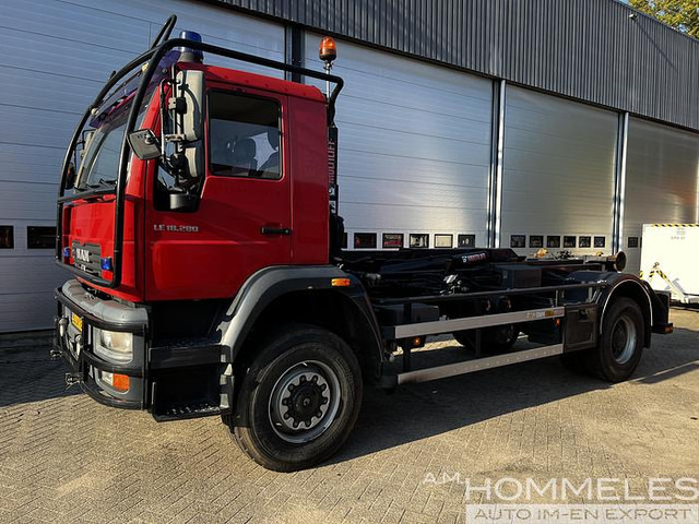 MAN LE 18.280 multilift - Camion ampliroll: photos 2 MAN LE 18.280 multilift - Camion ampliroll: photos 2