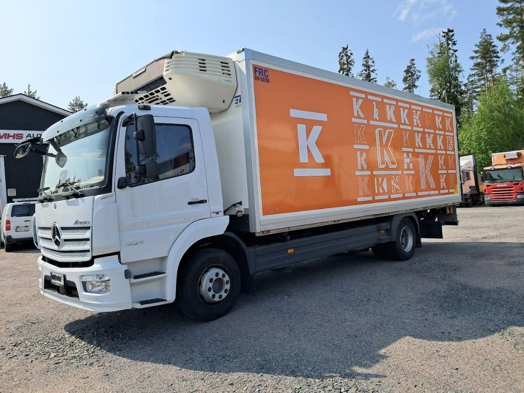 Mercedes-Benz Atego 1524  - Camion frigorifique: photos 1 Mercedes-Benz Atego 1524  - Camion frigorifique: photos 1