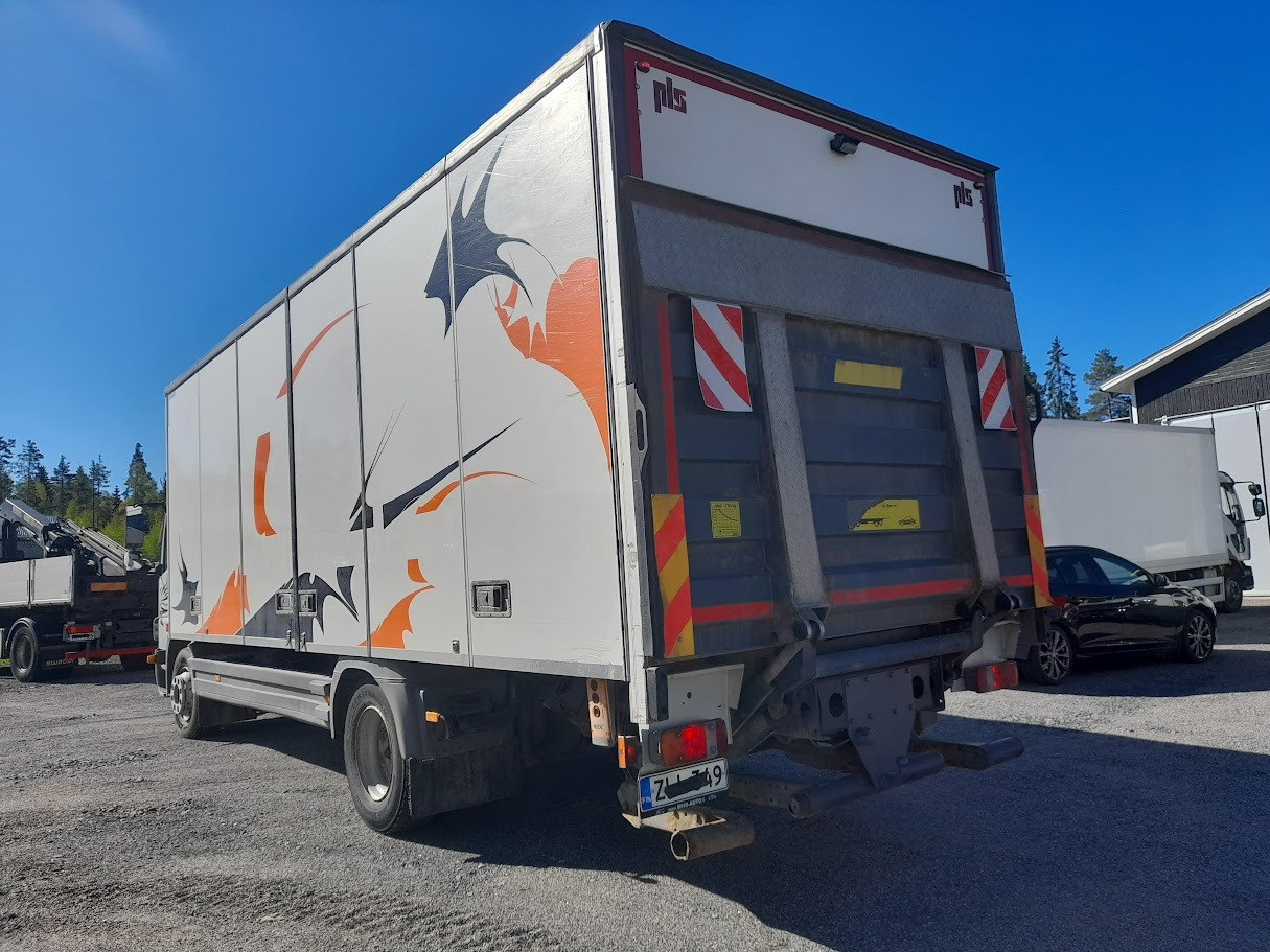 Mercedes-Benz Atego - Camion fourgon: photos 3 Mercedes-Benz Atego - Camion fourgon: photos 3