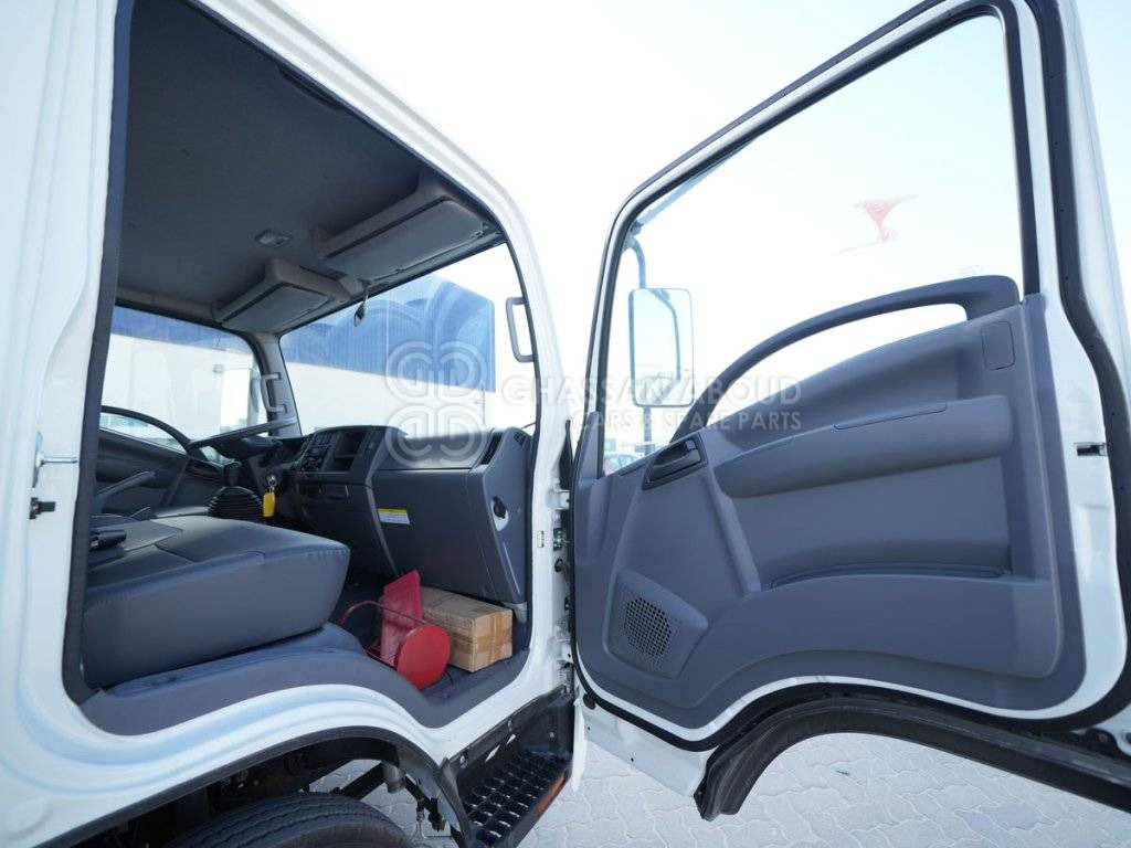 Châssis cabine ISUZU NPR 85 CREW CABIN MY24: photos 10