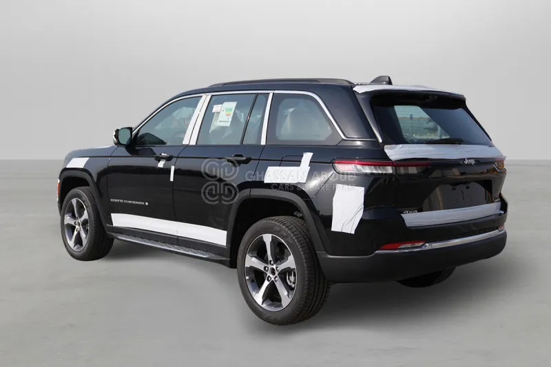 Jeep Grand Cherokee 4X4 - SUV: photos 4 Jeep Grand Cherokee 4X4 - SUV: photos 4