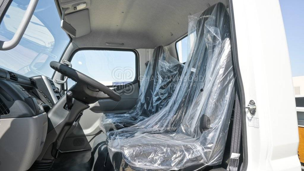 MITSUBISHI CANTER CARGO BODY,170L TANK (4×2) 4.2 TON DIESEL MY24 - Camion plateau: photos 4 MITSUBISHI CANTER CARGO BODY,170L TANK (4×2) 4.2 TON DIESEL MY24 - Camion plateau: photos 4