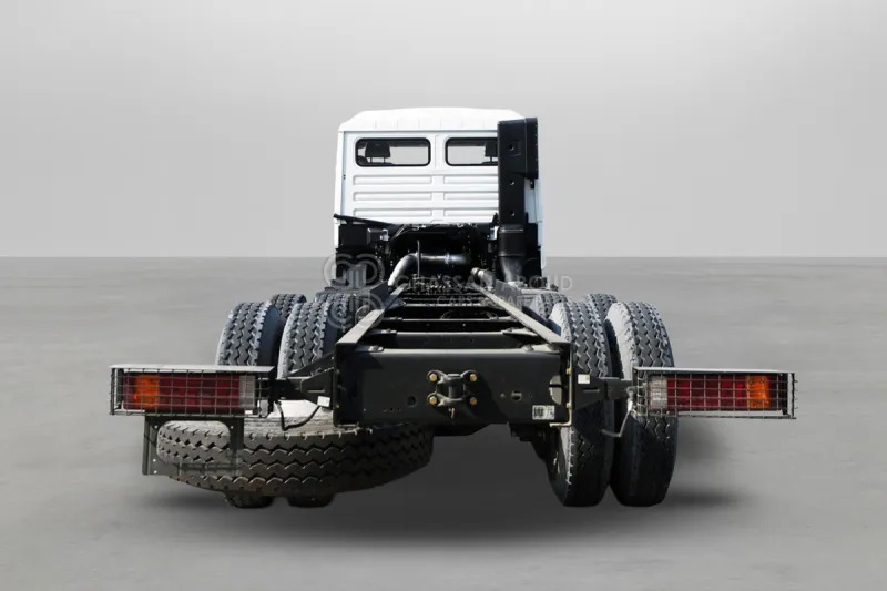 Shacman 6x4 F3000 Chassis - Châssis cabine: photos 2 Shacman 6x4 F3000 Chassis - Châssis cabine: photos 2