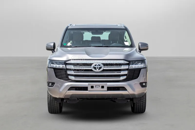 Toyota Land Cruiser 300 - SUV: photos 2 Toyota Land Cruiser 300 - SUV: photos 2