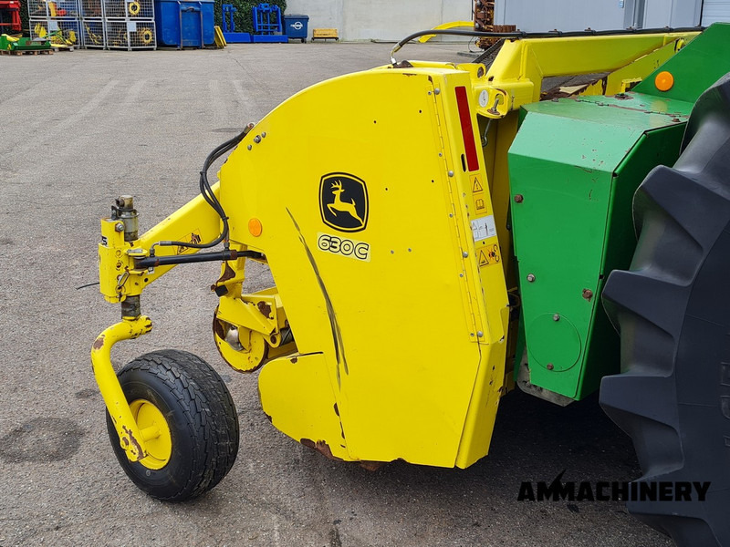 John Deere 630C pick up - Accessoire aux ensileuses: photos 4 John Deere 630C pick up - Accessoire aux ensileuses: photos 4