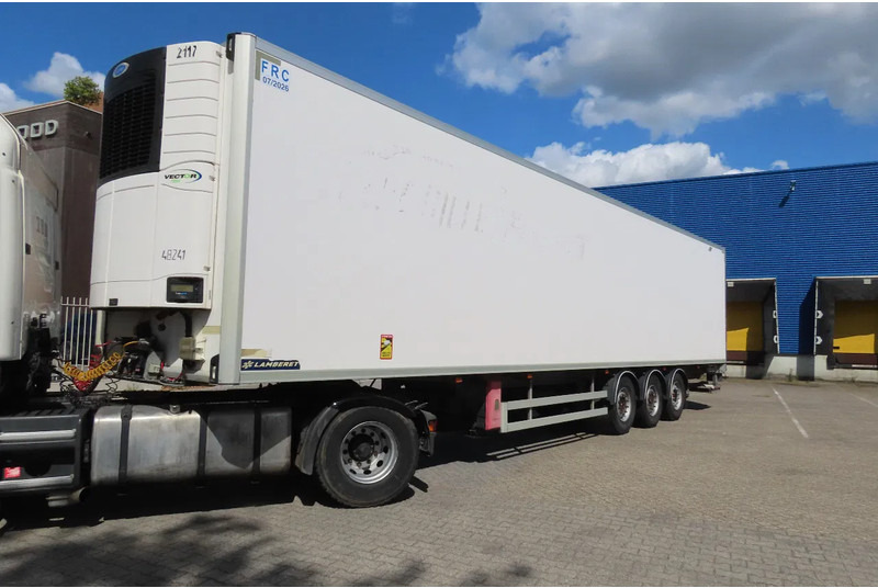 LAMBERET FRC 07/2026, SAF, 5496 diesel hours, CARRIER VECTOR 1550 - Semi-remorque frigorifique: photos 2 LAMBERET FRC 07/2026, SAF, 5496 diesel hours, CARRIER VECTOR 1550 - Semi-remorque frigorifique: photos 2