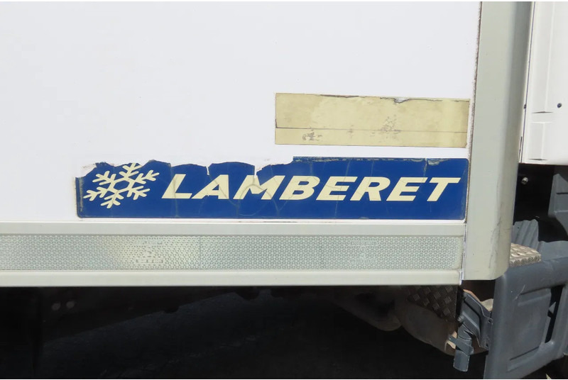 LAMBERET FRC 07/2026, SAF, 5496 diesel hours, CARRIER VECTOR 1550 - Semi-remorque frigorifique: photos 3 LAMBERET FRC 07/2026, SAF, 5496 diesel hours, CARRIER VECTOR 1550 - Semi-remorque frigorifique: photos 3