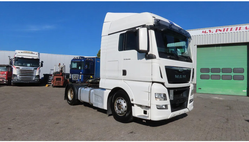 MAN TGX 14.440 Retarder, 2 tanks, GREAT CONDITION! - Tracteur routier: photos 1 MAN TGX 14.440 Retarder, 2 tanks, GREAT CONDITION! - Tracteur routier: photos 1