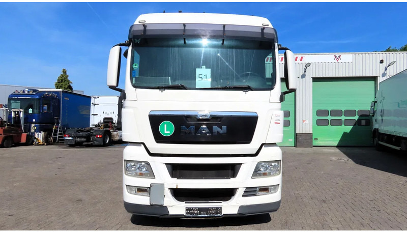 MAN TGX.18.400 euro5 EEV, RETARDER, 2X FUEL TANK, FRIGO - Tracteur routier: photos 3 MAN TGX.18.400 euro5 EEV, RETARDER, 2X FUEL TANK, FRIGO - Tracteur routier: photos 3