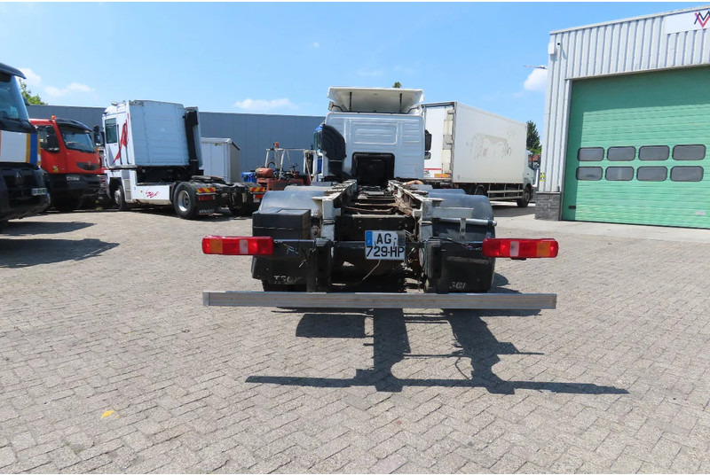 Volvo FM 380 8x4 FULL SPRING. 100% condition! - Châssis cabine: photos 5 Volvo FM 380 8x4 FULL SPRING. 100% condition! - Châssis cabine: photos 5