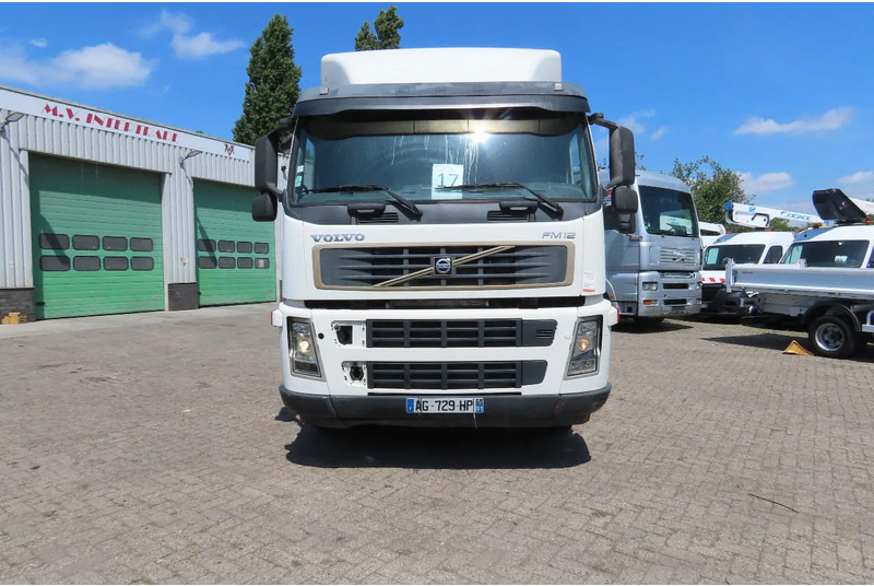 Volvo FM 380 8x4 FULL SPRING. 100% condition! - Châssis cabine: photos 2 Volvo FM 380 8x4 FULL SPRING. 100% condition! - Châssis cabine: photos 2