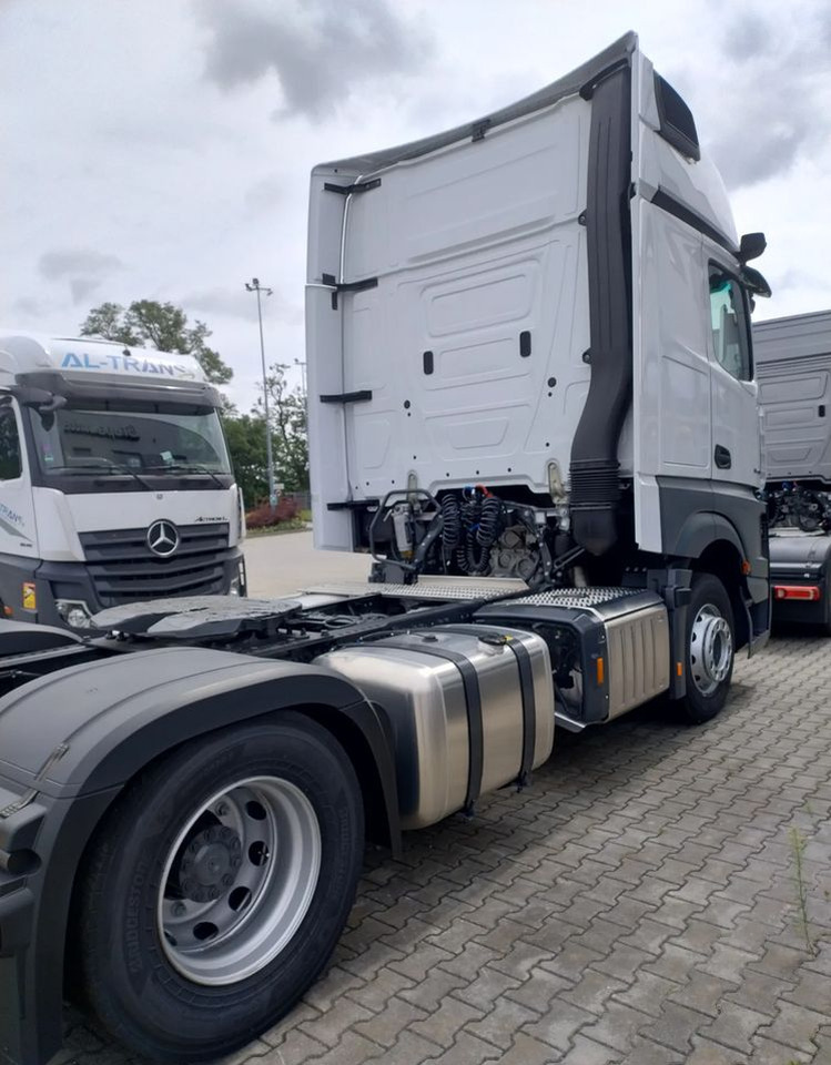 Mercedes-Benz Actros - Tracteur routier: photos 4 Mercedes-Benz Actros - Tracteur routier: photos 4