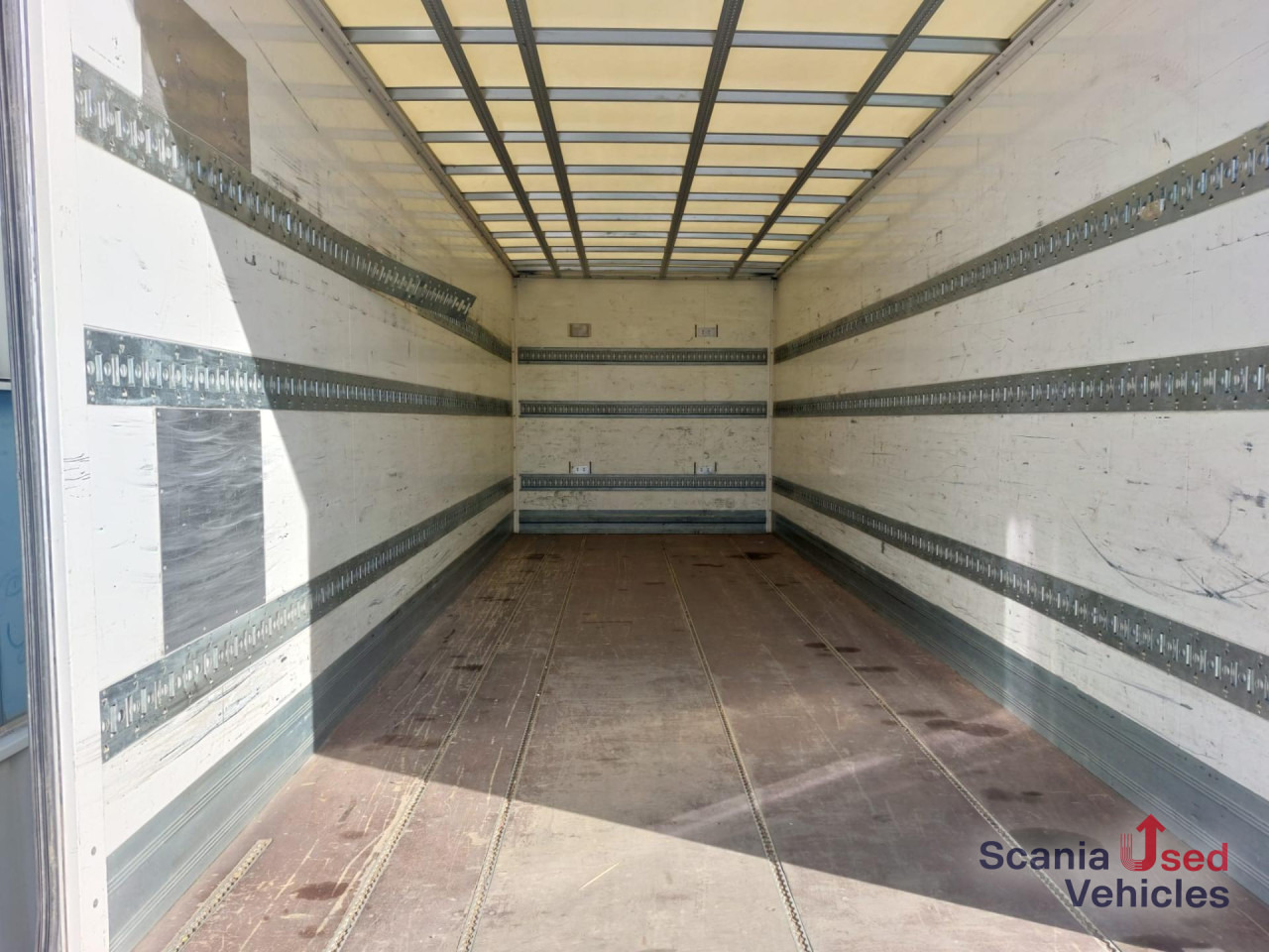 MERCEDES-BENZ Atego 1221 L Koffer Ladebordwand - Camion fourgon: photos 4 MERCEDES-BENZ Atego 1221 L Koffer Ladebordwand - Camion fourgon: photos 4