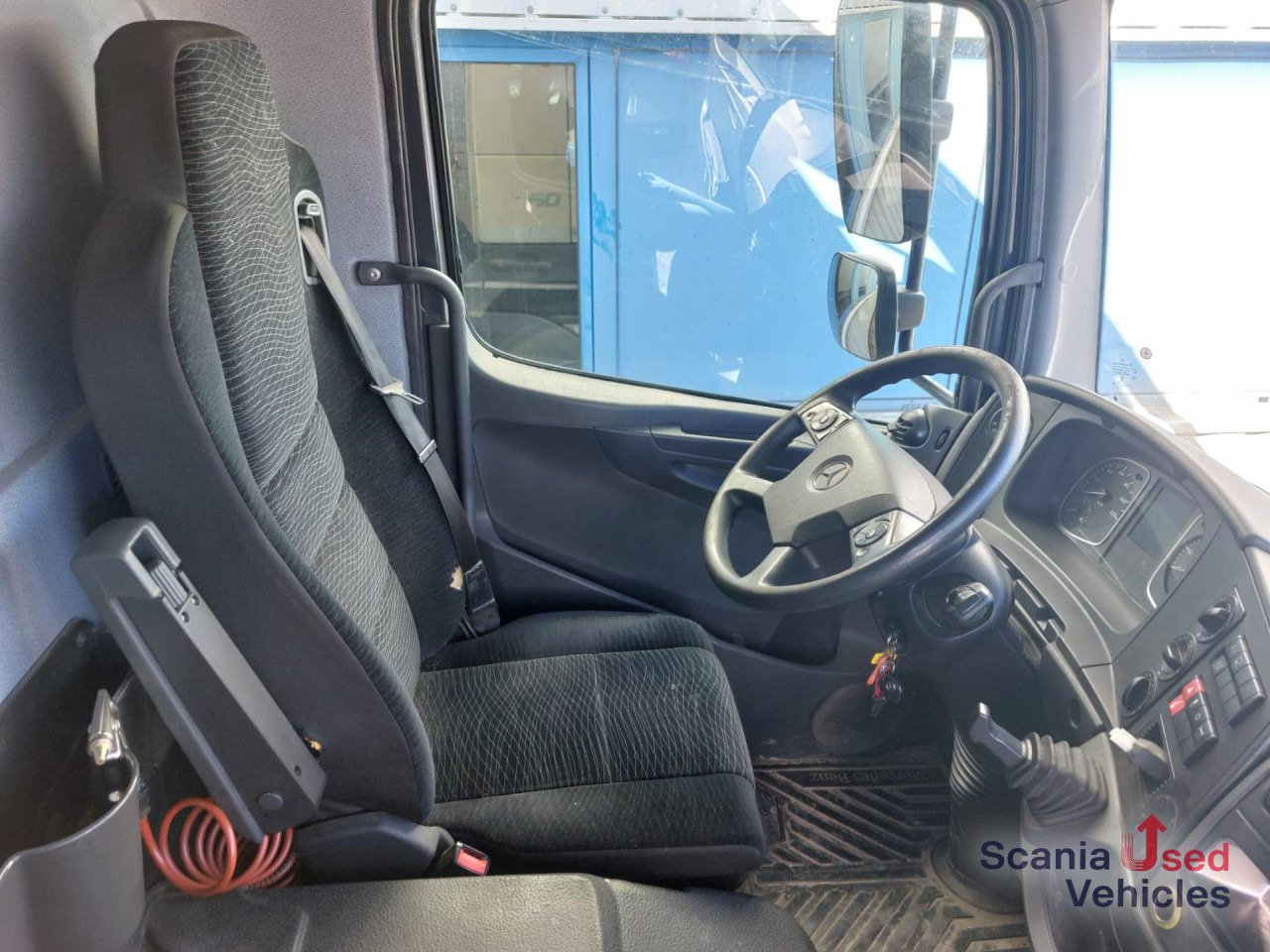 Crédit-bail de MERCEDES-BENZ Atego 1221 L Koffer Ladebordwand MERCEDES-BENZ Atego 1221 L Koffer Ladebordwand: photos 15