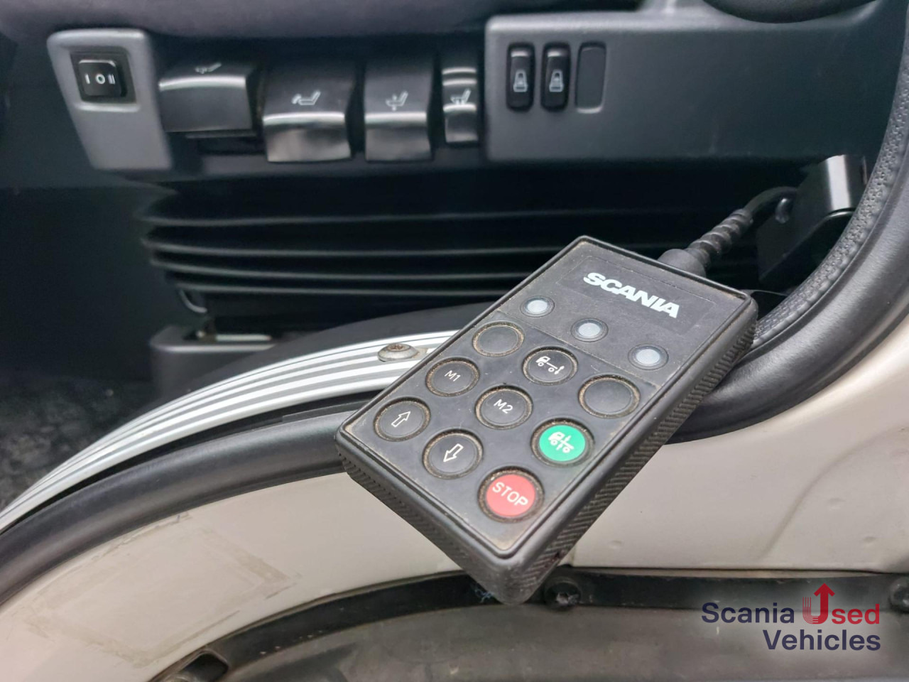 SCANIA P 280 DB4x2MNA Koffer Ladebordwand - Camion fourgon: photos 4 SCANIA P 280 DB4x2MNA Koffer Ladebordwand - Camion fourgon: photos 4