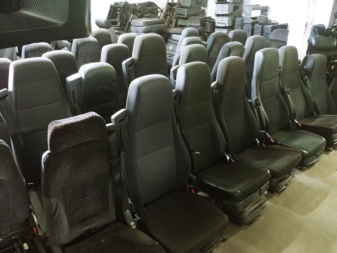 Scania PNEUMATIC DRIVERS RIGHT SIDE AIR - Siège pour Camion: photos 3 Scania PNEUMATIC DRIVERS RIGHT SIDE AIR - Siège pour Camion: photos 3