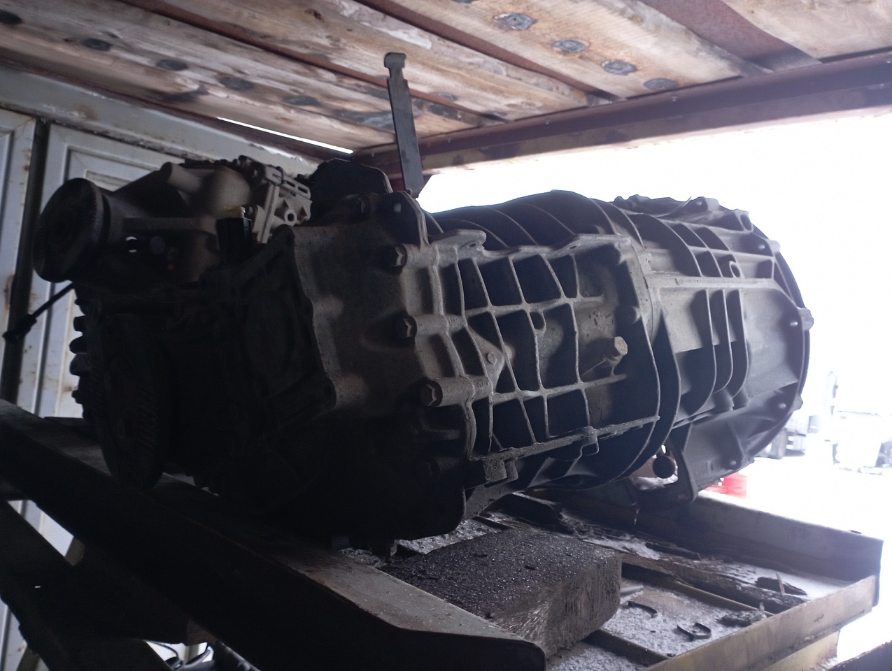 DAF XF105 - Boîte de vitesse pour Châssis cabine: photos 1 DAF XF105 - Boîte de vitesse pour Châssis cabine: photos 1