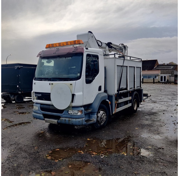 DAF CF - Camion avec nacelle: photos 1 DAF CF - Camion avec nacelle: photos 1