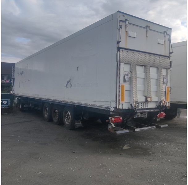 Schmitz Cargobull SKI 24 - Semi-remorque fourgon: photos 2 Schmitz Cargobull SKI 24 - Semi-remorque fourgon: photos 2