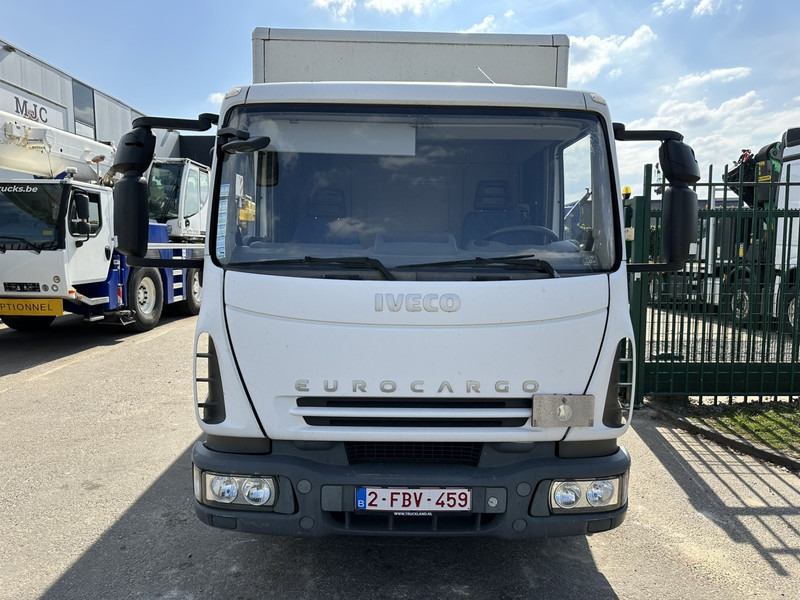 Iveco EUROCARGO 80E18 CLOSED BOX 6m00 x 2m49 x 2m37 - EURO 5 - *176.000km* - TAILLIFT - MANUAL - BE TRUCK - Camion fourgon: photos 2 Iveco EUROCARGO 80E18 CLOSED BOX 6m00 x 2m49 x 2m37 - EURO 5 - *176.000km* - TAILLIFT - MANUAL - BE TRUCK - Camion fourgon: photos 2