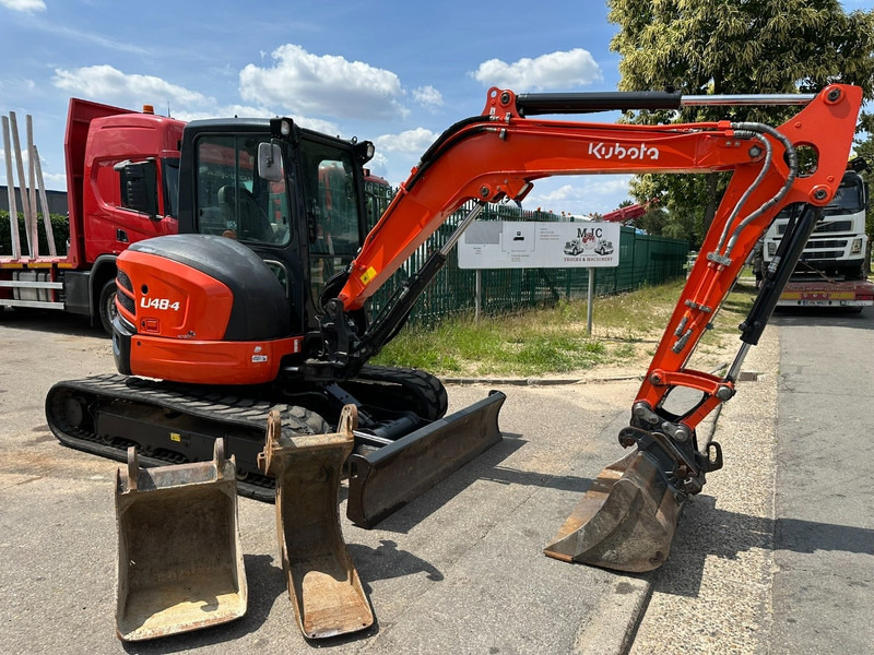 Kubota U48-4 FULL HYDR FUNCTIONS - *2300h* - BLADE - A/C - 3 BUCKETS - QUICK HITCH - BE MACHINE - Mini pelle: photos 1 Kubota U48-4 FULL HYDR FUNCTIONS - *2300h* - BLADE - A/C - 3 BUCKETS - QUICK HITCH - BE MACHINE - Mini pelle: photos 1
