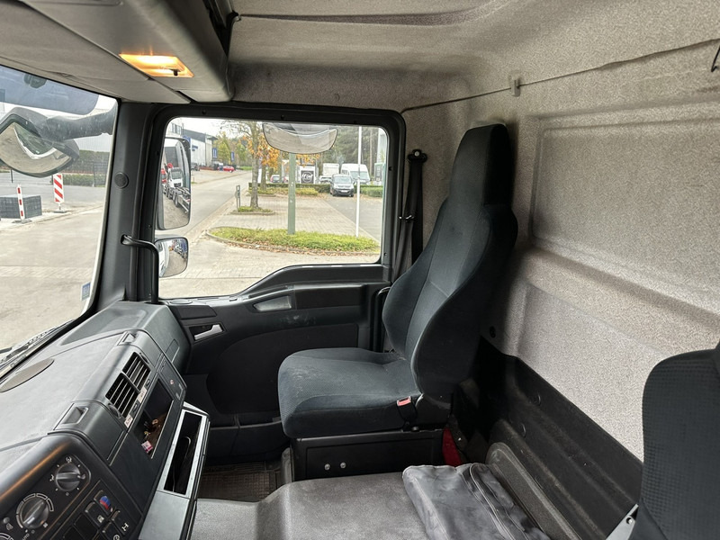 Camion fourgon MAN TGM 18.290 CLOSED BOX 8m80 x 2m48 x 2m48 - EURO 5 - AIR SUSP - A/C - BELGIAN TRUCK: photos 10