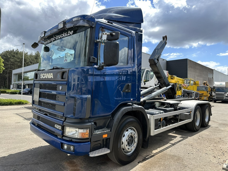 Scania 124L-420 6x2 HOOKLIFT VDL 20T - STEEL SPRING / BALLESTAS / BLATT - MANUAL - MECHANICAL PUMP - 10 TIRES DOUBLE WHEELS - Camion ampliroll: photos 3 Scania 124L-420 6x2 HOOKLIFT VDL 20T - STEEL SPRING / BALLESTAS / BLATT - MANUAL - MECHANICAL PUMP - 10 TIRES DOUBLE WHEELS - Camion ampliroll: photos 3