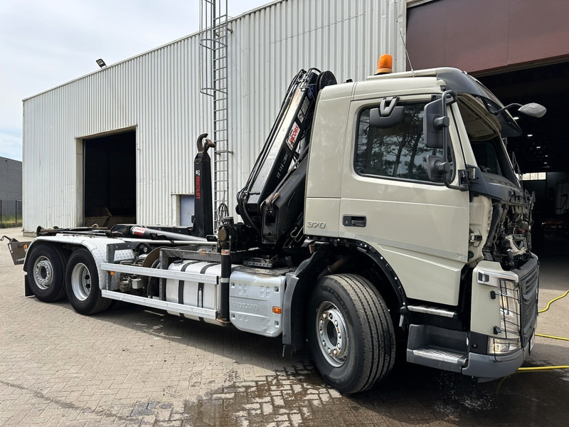 Volvo FM 370 6x2 HOOKLIFT 21T + CRANE HIAB 144 E-4 HIDUO - ENGINE / GEARBOX OK - CHASSIS OK - RUNNING + DRIVING - BE TRUCK - Camion ampliroll, Camion grue: photos 1 Volvo FM 370 6x2 HOOKLIFT 21T + CRANE HIAB 144 E-4 HIDUO - ENGINE / GEARBOX OK - CHASSIS OK - RUNNING + DRIVING - BE TRUCK - Camion ampliroll, Camion grue: photos 1