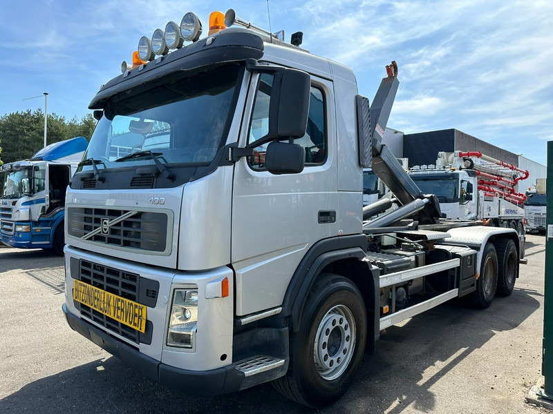 Volvo FM 400 6x4 HOOKLIFT / HAAKARM WAF 20T - EURO 5 - MANUAL - BLADVERING / STEEL SUSPENSION - TÜV 02/2026 - BE TRUCK - Camion ampliroll: photos 3 Volvo FM 400 6x4 HOOKLIFT / HAAKARM WAF 20T - EURO 5 - MANUAL - BLADVERING / STEEL SUSPENSION - TÜV 02/2026 - BE TRUCK - Camion ampliroll: photos 3