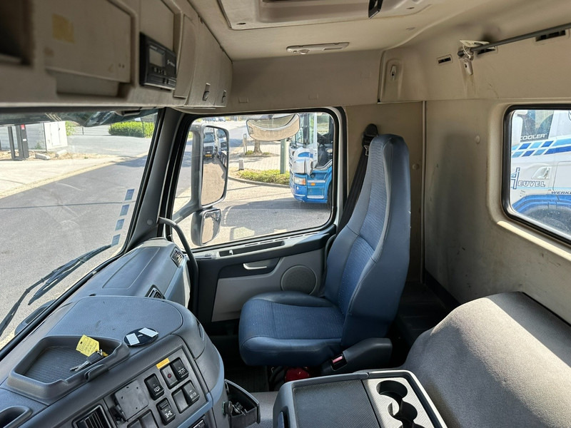 Camion ampliroll Volvo FM 400 6x4 HOOKLIFT / HAAKARM WAF 20T - EURO 5 - MANUAL - BLADVERING / STEEL SUSPENSION - TÜV 02/2026 - BE TRUCK: photos 11