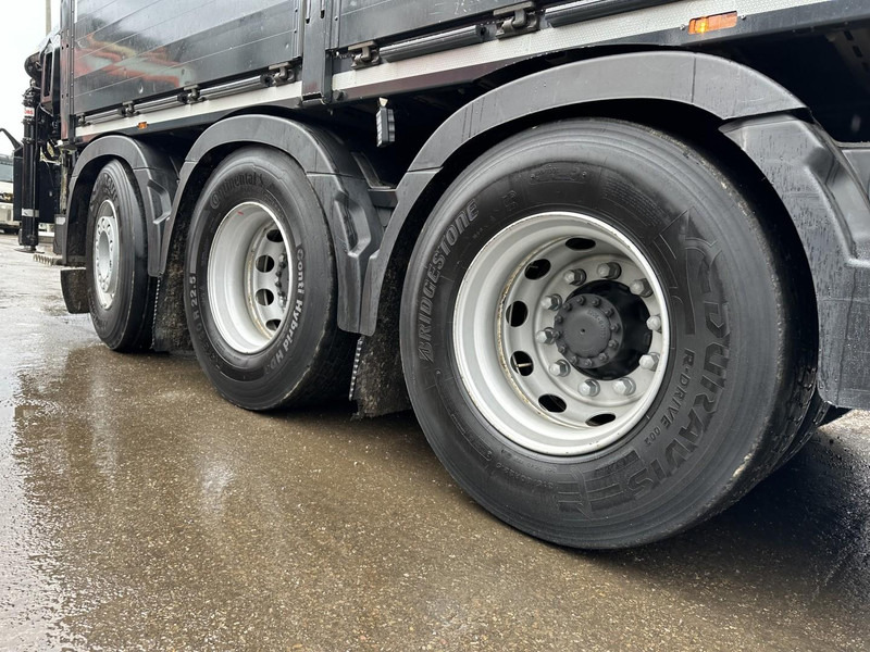 Volvo FM 460 8x4 TRIDEM + CRANE HIAB 192 E-5 X HIPRO - DYNAMIC STEERING - 364.000km - TOP CONDITION - Camion plateau, Camion grue: photos 5 Volvo FM 460 8x4 TRIDEM + CRANE HIAB 192 E-5 X HIPRO - DYNAMIC STEERING - 364.000km - TOP CONDITION - Camion plateau, Camion grue: photos 5