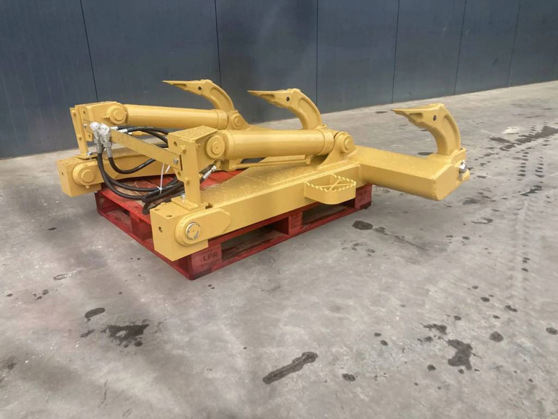 Cat D5M Ripper - Accessoire pour Engins de chantier: photos 3 Cat D5M Ripper - Accessoire pour Engins de chantier: photos 3
