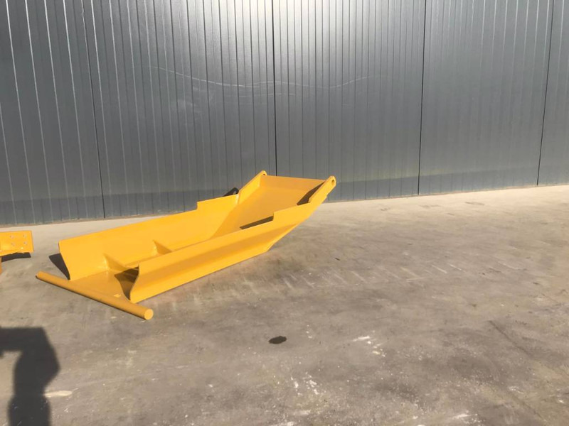 Accessoire pour Engins de chantier neuf Cat Transmission Protection 12H / 12K / 140H / 140K /: photos 1