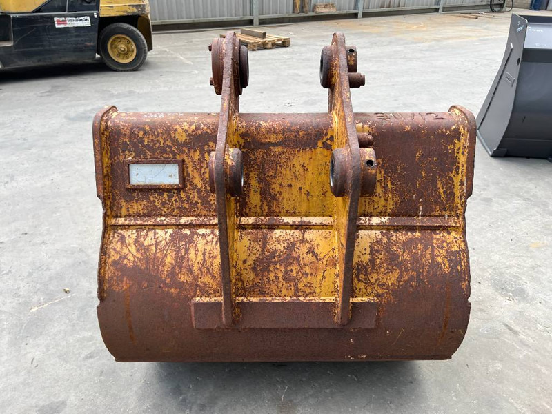 Cat 311D / 312D / 312E / 313F / 314D / 314F / 315F - Godet pour Engins de chantier: photos 5 Cat 311D / 312D / 312E / 313F / 314D / 314F / 315F - Godet pour Engins de chantier: photos 5