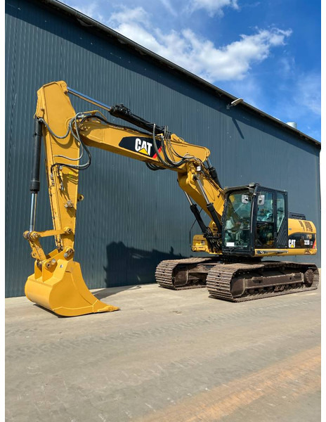 Pelle sur chenille Cat 323D LN VA: photos 1