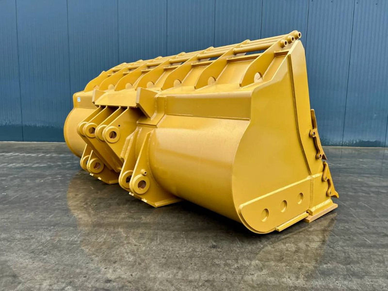 Cat 980 incl. cutting edge + side protectors - Godet pour Engins de chantier: photos 2 Cat 980 incl. cutting edge + side protectors - Godet pour Engins de chantier: photos 2