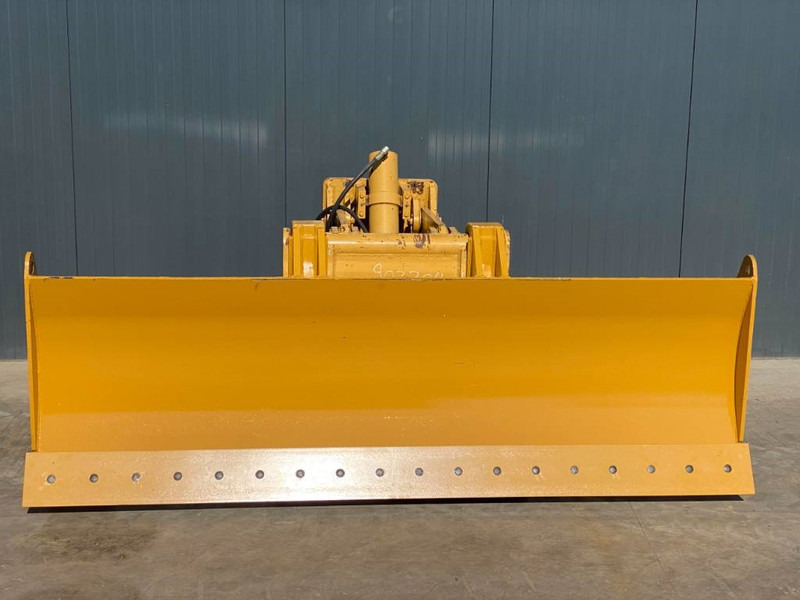 Cat Front Blade + Lift 12H / 120M / 120H / 140G / 140H - Lame pour Engins de chantier: photos 3 Cat Front Blade + Lift 12H / 120M / 120H / 140G / 140H - Lame pour Engins de chantier: photos 3