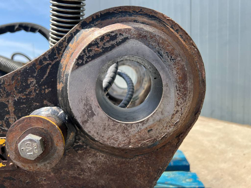 Attache rapide pour Engins de chantier OilQuick OQ70/55 323E: photos 10