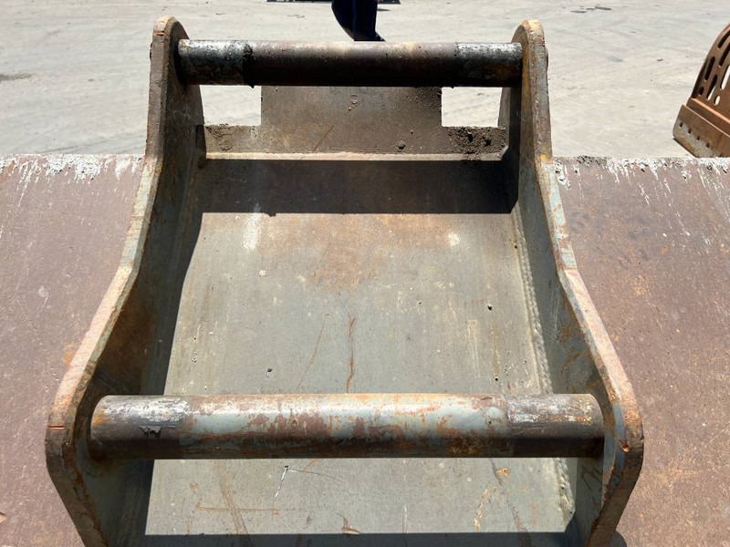 OilQuick OQ70/55 - Godet pour Engins de chantier: photos 5 OilQuick OQ70/55 - Godet pour Engins de chantier: photos 5