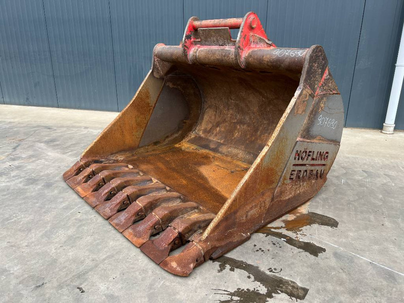 OilQuick OQ70/55 - Godet pour Engins de chantier: photos 1 OilQuick OQ70/55 - Godet pour Engins de chantier: photos 1