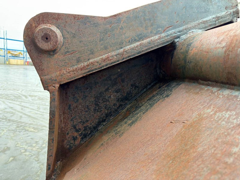 Godet pour Engins de chantier OilQuick OQ70/55: photos 9