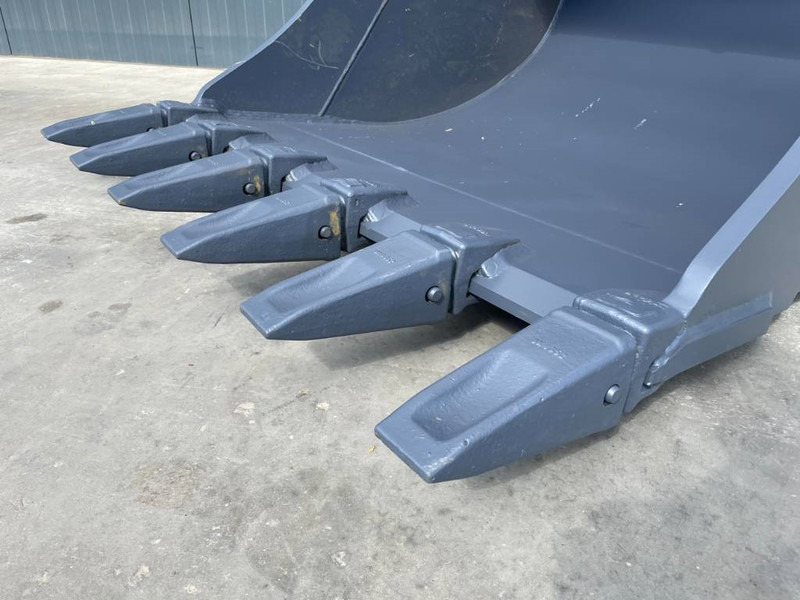 Godet pour Engins de chantier neuf OilQuick OQ80: photos 6 Godet pour Engins de chantier neuf OilQuick OQ80: photos 6