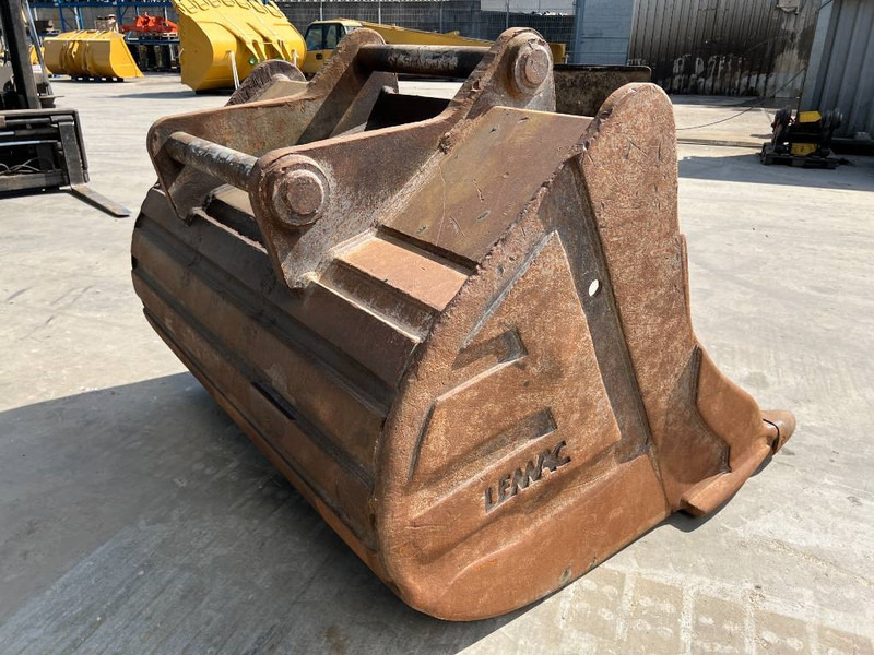 OilQuick OQ90 - Godet pour Engins de chantier: photos 4 OilQuick OQ90 - Godet pour Engins de chantier: photos 4