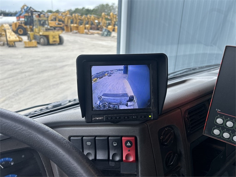 Répandeuse pour transport de bitume Renault Rincheval - 12.000 Liter: photos 12 Répandeuse pour transport de bitume Renault Rincheval - 12.000 Liter: photos 12