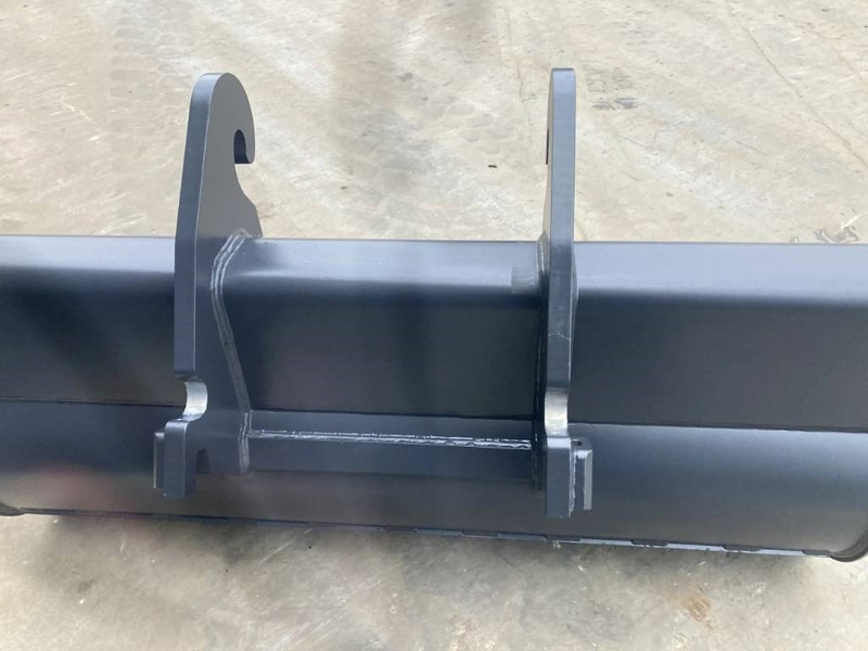 Smitma CW30 1.80 m - Godet pour Engins de chantier: photos 4 Smitma CW30 1.80 m - Godet pour Engins de chantier: photos 4