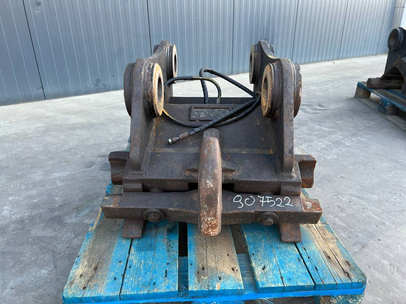Verachtert CW45S 329E - Attache rapide pour Engins de chantier: photos 2 Verachtert CW45S 329E - Attache rapide pour Engins de chantier: photos 2
