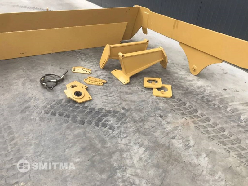 Volvo A30E - Hayon élévateur pour Engins de chantier: photos 5 Volvo A30E - Hayon élévateur pour Engins de chantier: photos 5