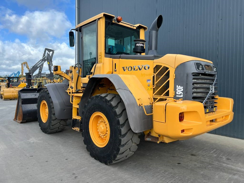 Volvo L90F - Chargeuse sur pneus: photos 3 Volvo L90F - Chargeuse sur pneus: photos 3