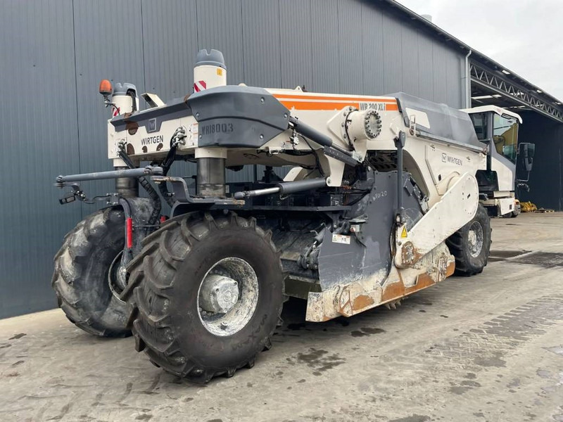 Wirtgen WR200XLi - Compacteur: photos 4 Wirtgen WR200XLi - Compacteur: photos 4